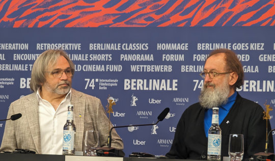 foto von presssekonferenz